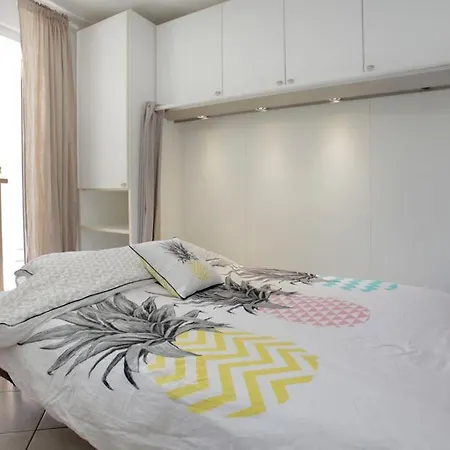 Beautiful Close To Private Parking Apartmán Villeneuve-Loubet